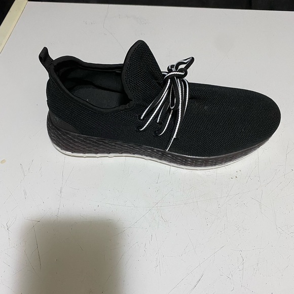 New Qupid black sneakers with black and white lace size 9 - Picture 9 of 10